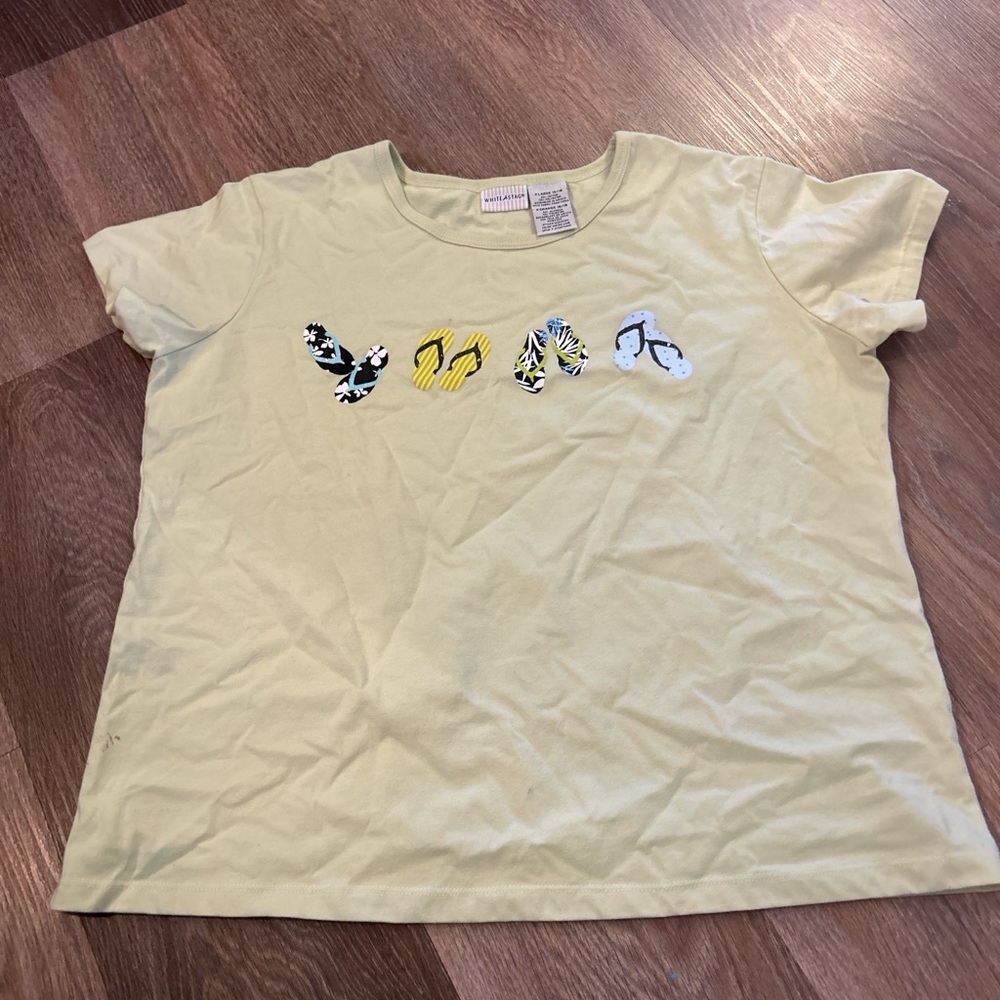 green flip flop T-Shirt - Light Yellow with Fun Graphics